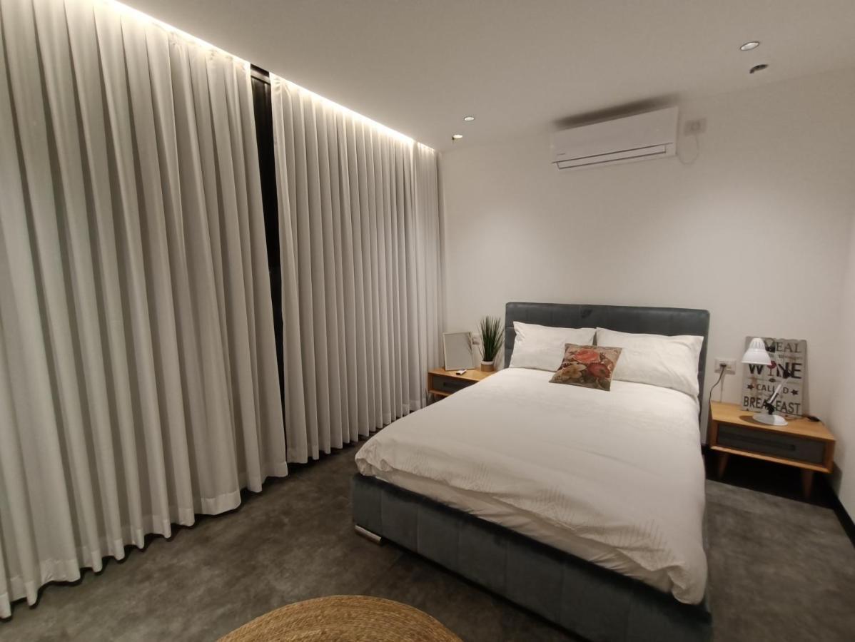 Luxury Aparment 5 Room 2 Minutes From The Beach بات يام المظهر الخارجي الصورة