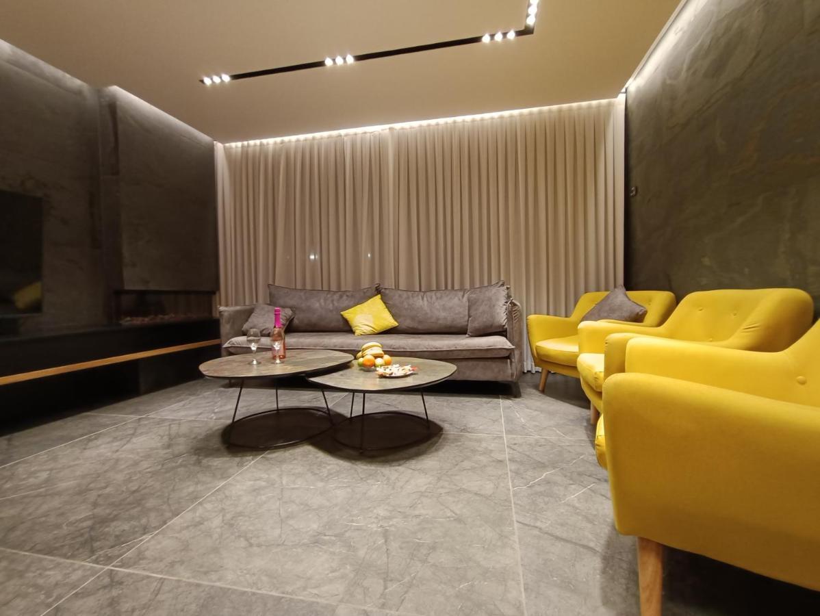 Luxury Aparment 5 Room 2 Minutes From The Beach بات يام المظهر الخارجي الصورة