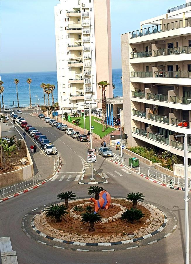 Luxury Aparment 5 Room 2 Minutes From The Beach بات يام المظهر الخارجي الصورة