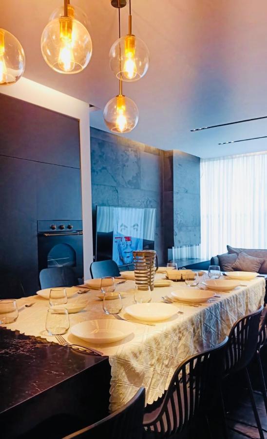 Luxury Aparment 5 Room 2 Minutes From The Beach بات يام المظهر الخارجي الصورة